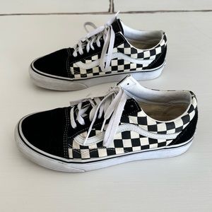 Vans checkered old skool